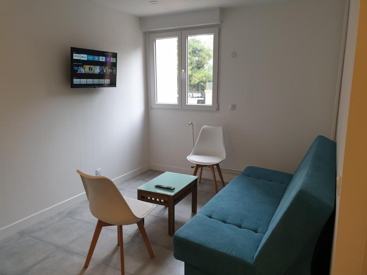 Appartements Renove 2023 Proche Aeroport 5Min, Gare Sncf 2 Min, Tramway Au Pied De L'Immeuble , Parking Possible, Renovated Apartments 2023 Near The Airport 5 Min, Train Station 2 Min, Tram Next To The Building 1 Min, Parking Possible نيس المظهر الخارجي الصورة