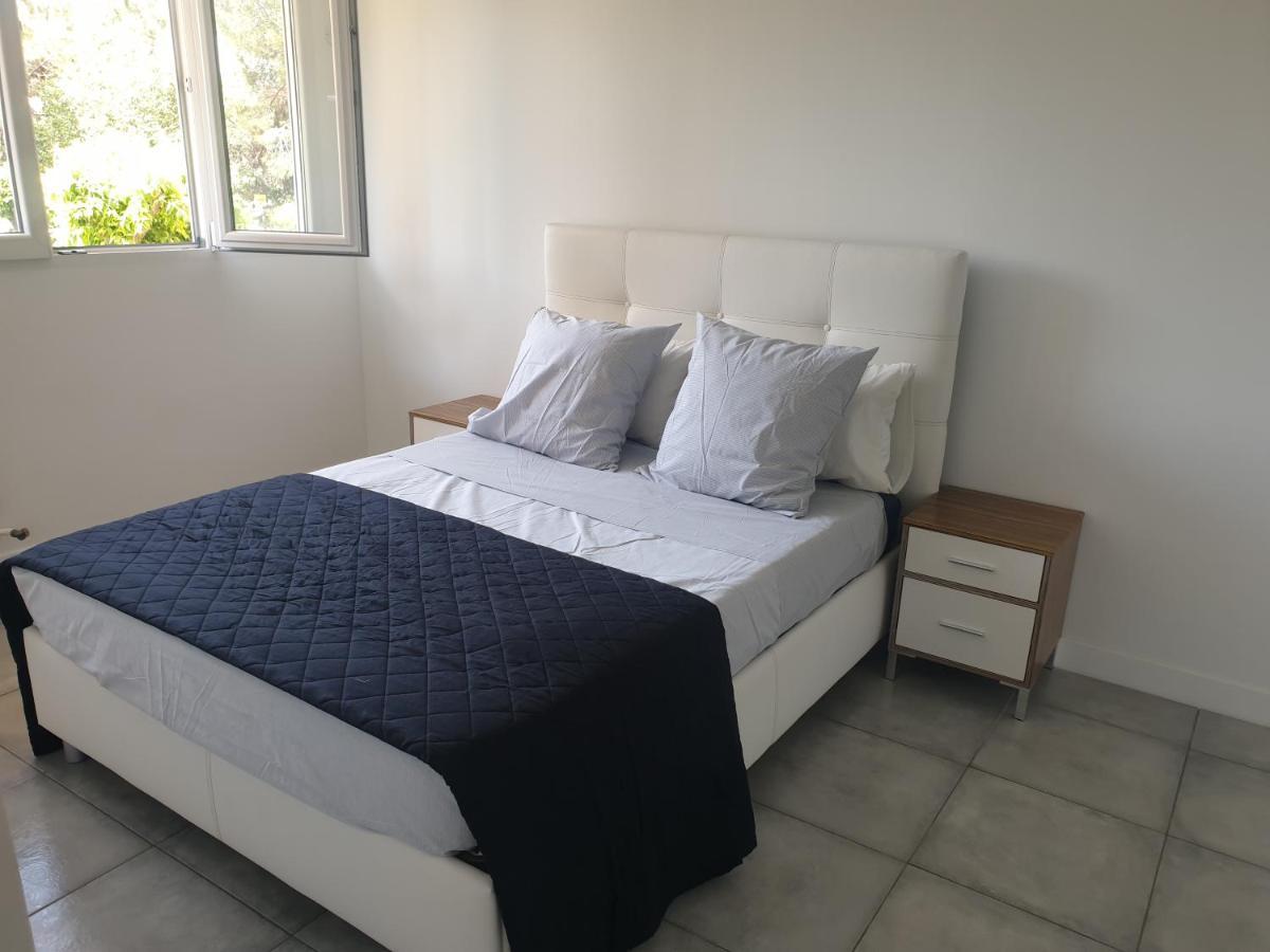 Appartements Renove 2023 Proche Aeroport 5Min, Gare Sncf 2 Min, Tramway Au Pied De L'Immeuble , Parking Possible, Renovated Apartments 2023 Near The Airport 5 Min, Train Station 2 Min, Tram Next To The Building 1 Min, Parking Possible نيس المظهر الخارجي الصورة